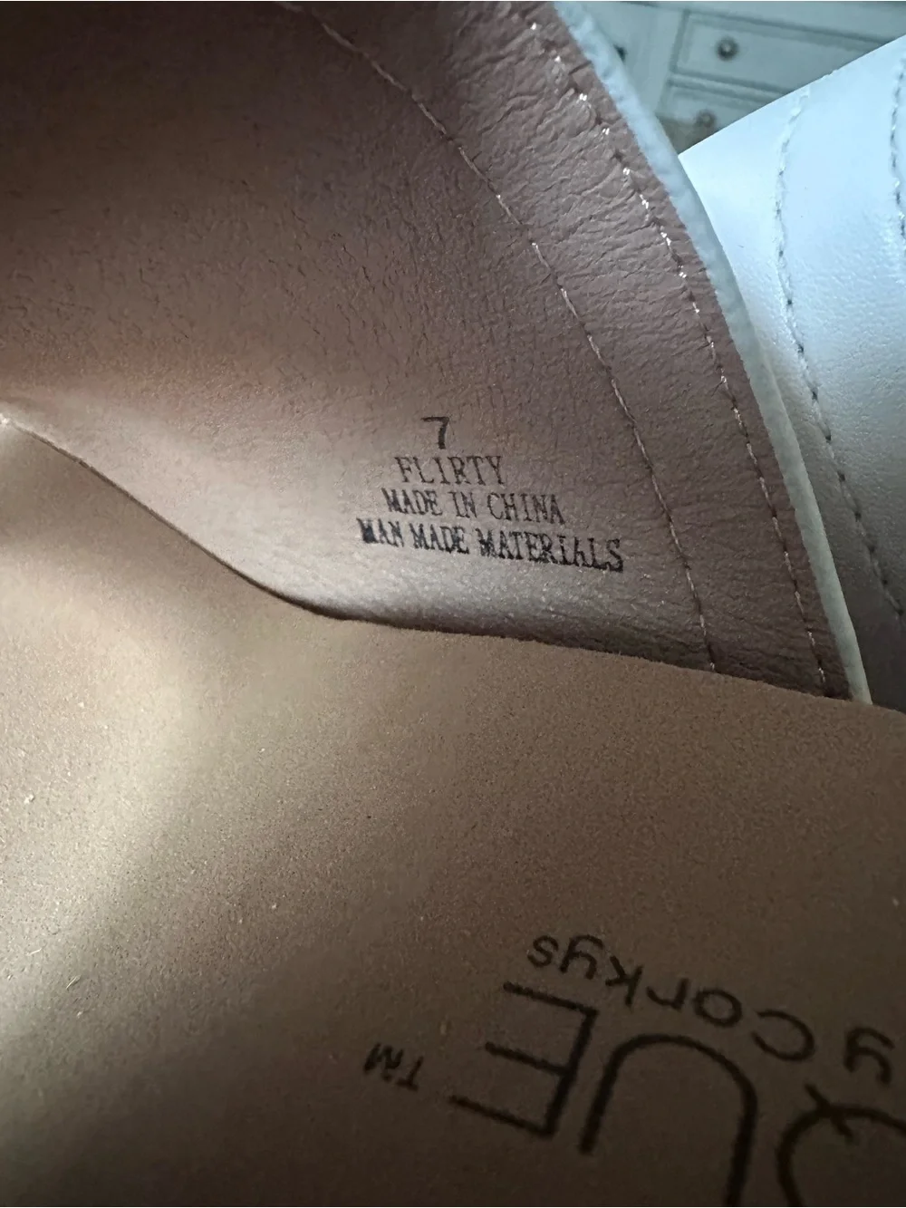 Corkys white wedge